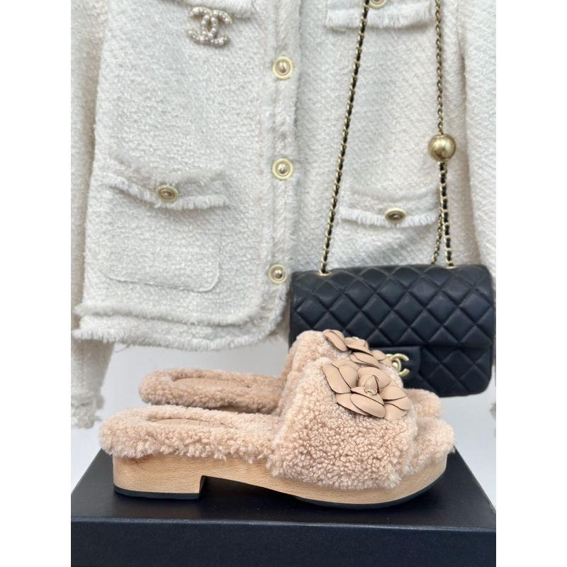 Ch*el slippers